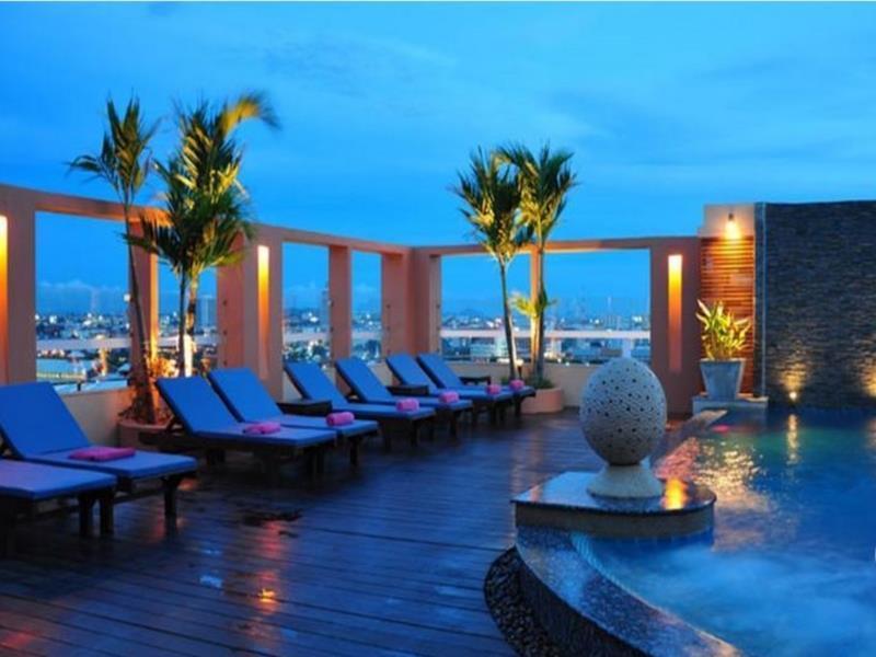 Empress Pattaya Hotel Exterior photo